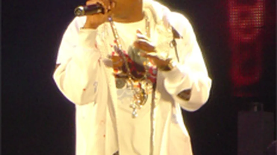 Jay-Z isi lanseaza primul sau parfum