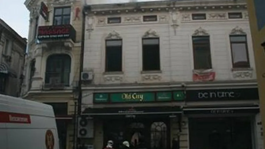 Incendiile se tin lant in Centrul Vechi. Vezi ce club a mai fost cuprins de flacari