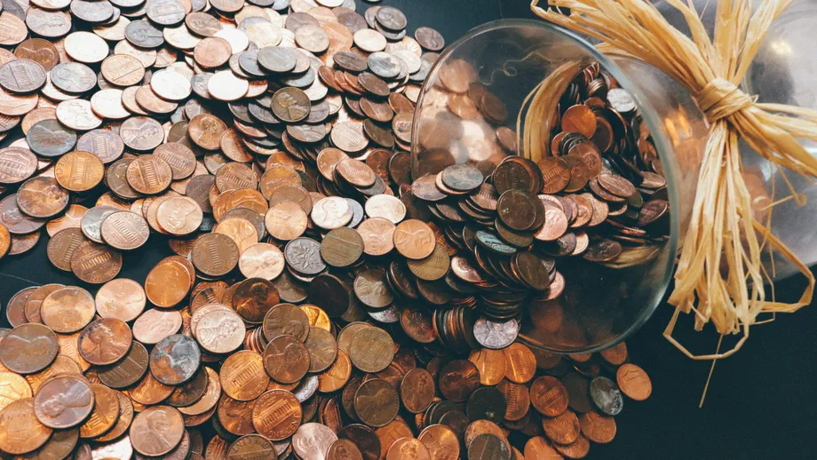 Ajutor financiar nou din partea Guvernului. Cine sunt românii care pot obține banii