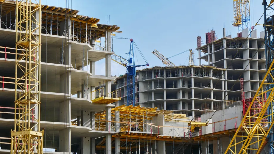 Tot mai multe blocuri se vor construi în România! Majoritatea investitorilor şi dezvoltatorilor imobiliari plănuiesc să-şi extindă portofoliul local în următorii ani