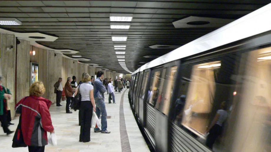 Metrorex vine în ajutorul călătorilor. Cardurile nominale vor putea fi reîncărcate chiar de către ei la automatele de la Piaţa Unirii