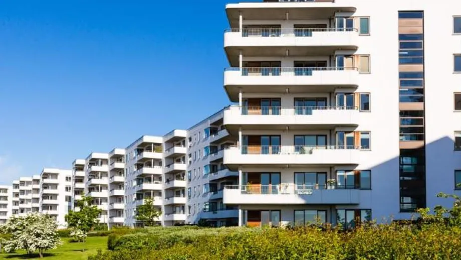 ANALIZĂ 1 din 3 români deține o a doua locuință. România, țara din Europa cu cei mai mulți proprietari de case