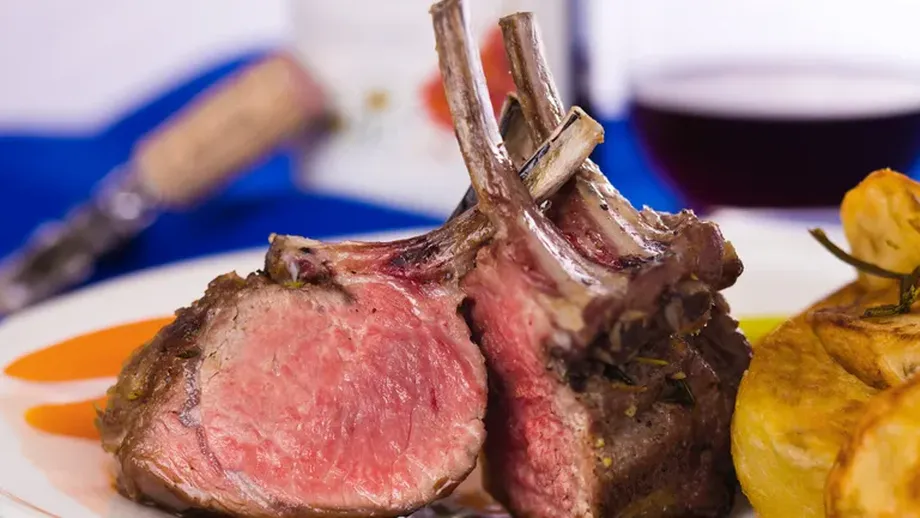 Sumele ireale pe care românii trebuie să le scoată din buzunare pentru carnea de miel. Cine sunt cei mai mari consumatori