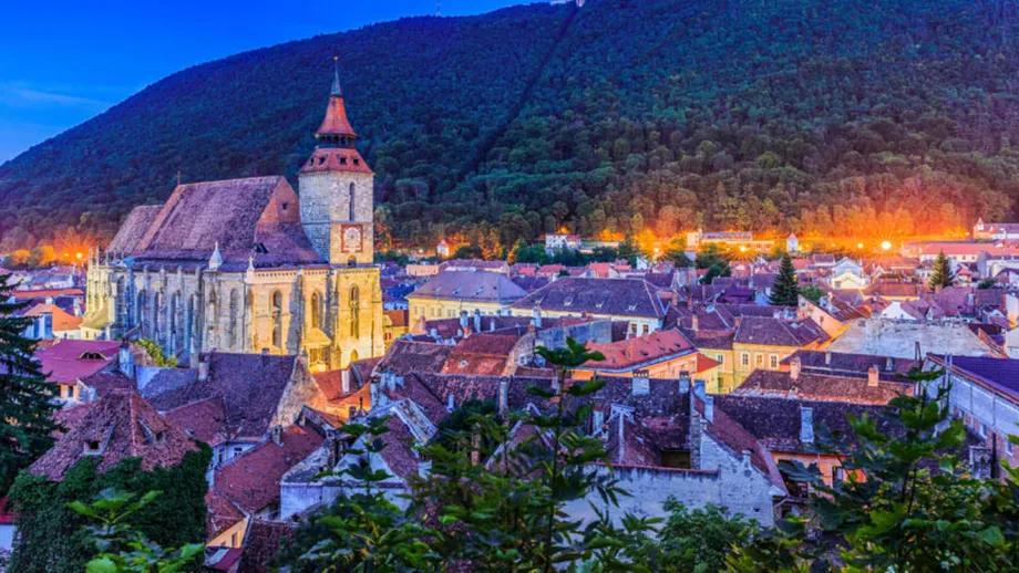 Se schimbă modul de taxare a turiștilor din 2026. Cum vor plăti cei care vizitează Brașovul sau Poiana Brașov