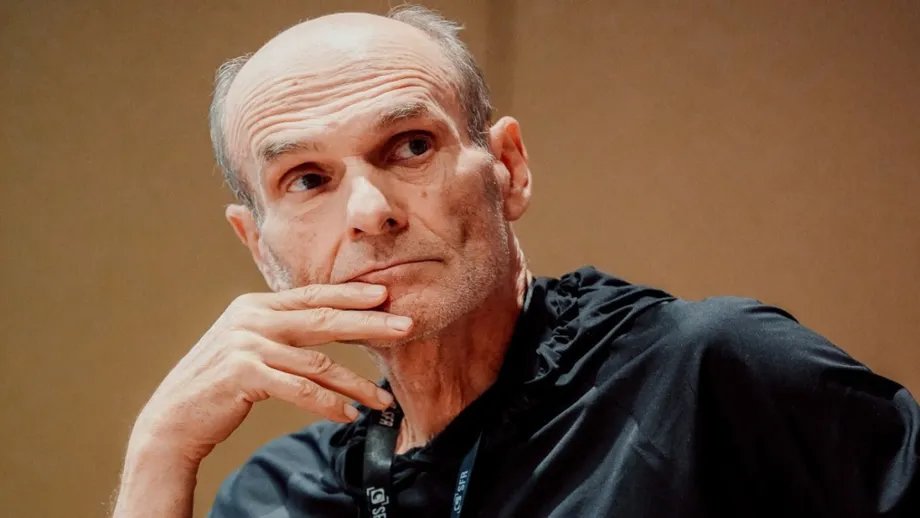 Cristian Tudor Popescu, șocat de declarațiile lui Călin Georgescu: Atotputernicul a pus în pământul nostru un element care nu există în tabelul lui Mendeleev