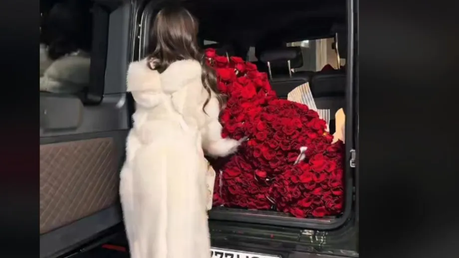 VIDEO Andreea Bostănică șochează pe străzile Capitalei! Gestul emoționant care a uimit o bătrânică!