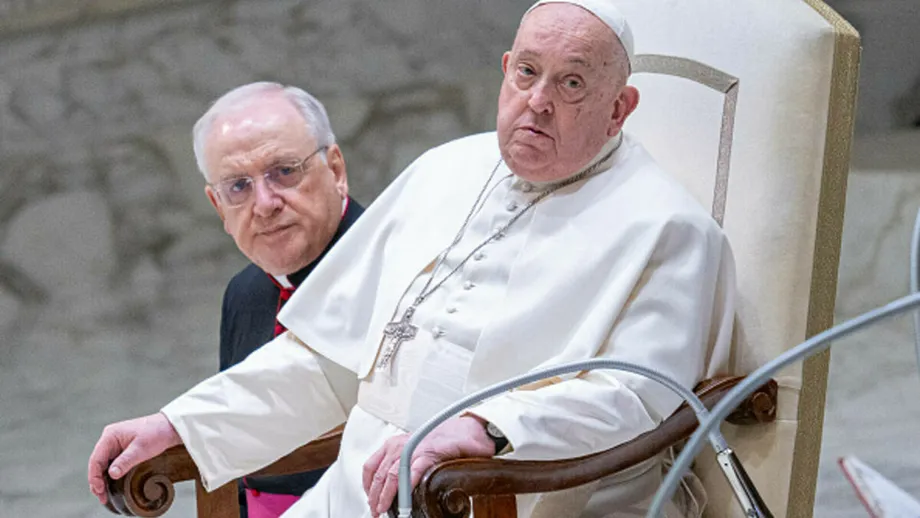 Papa Francisc a fost externat după 5 săptămâni de stat în spital. Mesajul pe care l-a transmis: Cer să tacă imediat armele. M-a îndurerat foarte tare
